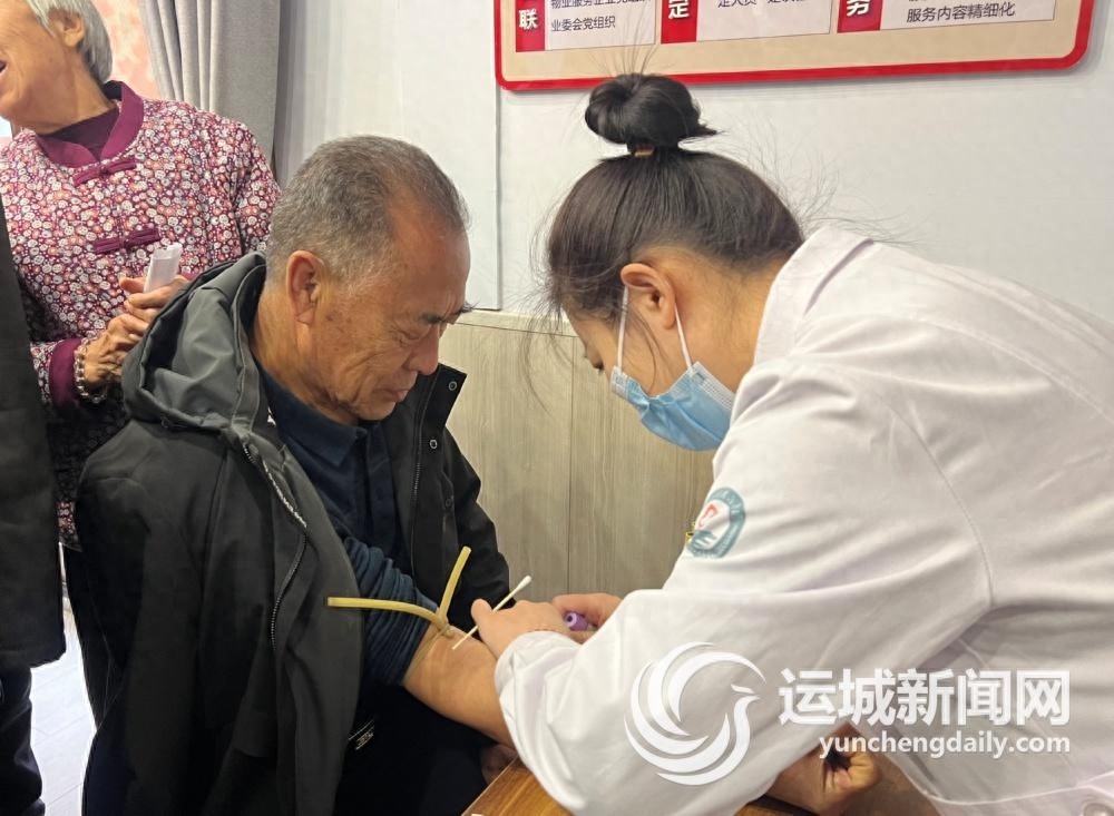 老年人健康零距离！盐湖区东城街道广场社区义诊活动，你参加了吗？