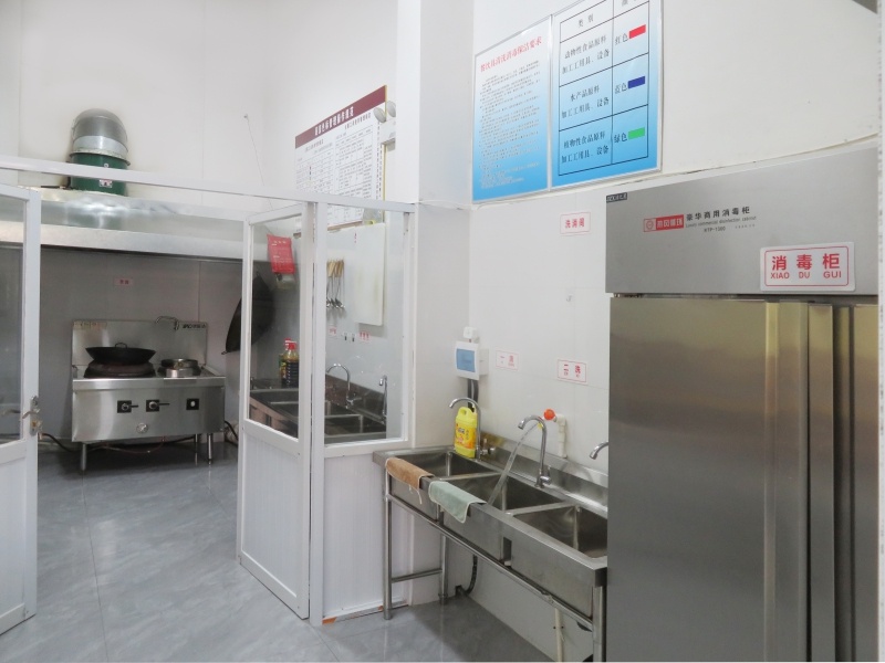 县行政审批服务局如何高效核发食品经营许可证？揭秘他们的严标准与优服务  第2张