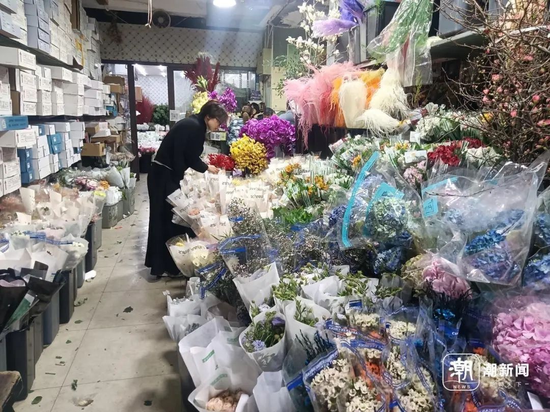 三八节临近，杭城花市为何冷清？原产地直播抢走生意  第3张