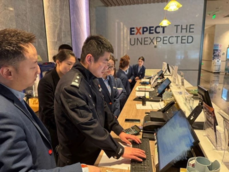 西安警方上门送教，酒店涉外接待能力大提升！你猜他们培训了什么？