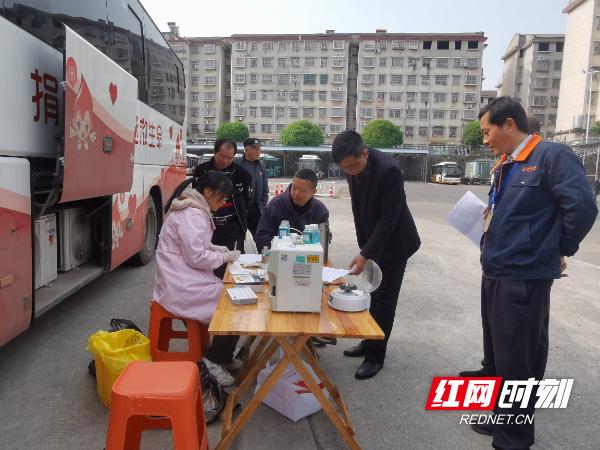 永州公交人为何纷纷撸起袖子？这场献血活动背后的温暖故事让人动容  第2张