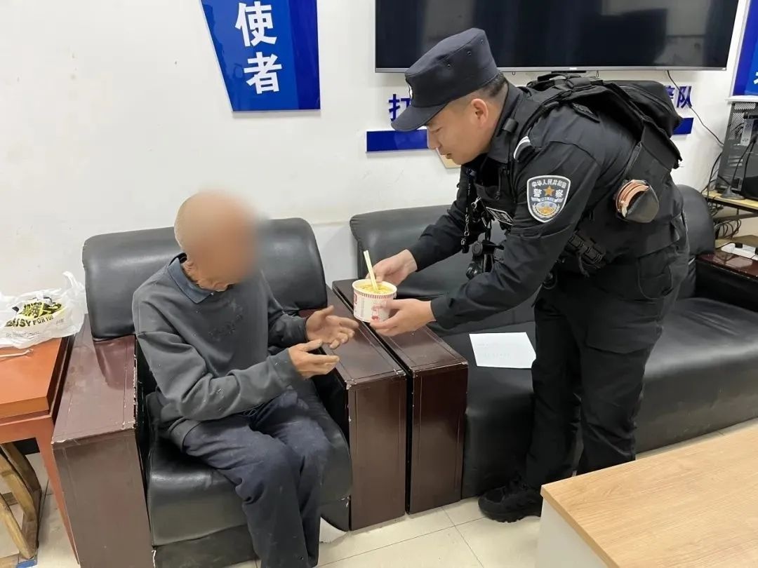 警民情深！看那些暖心警事：不期而遇的守护，你知道多少？  第3张