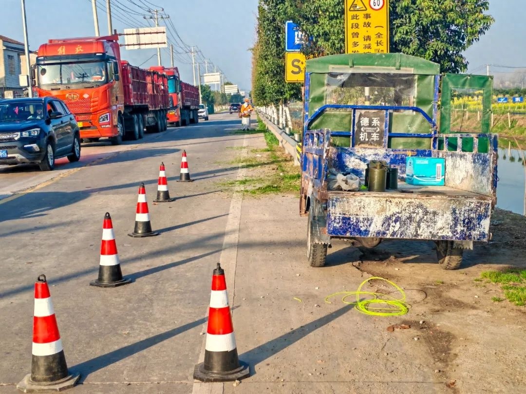 荆州公路三月养护正当时：如何筑牢安全屏障？  第1张