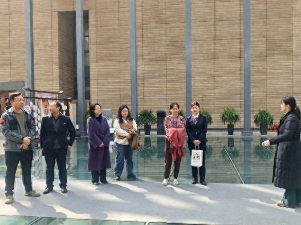 政务服务再升级！2025年企业综合服务专区如何破解博物馆审批难题？