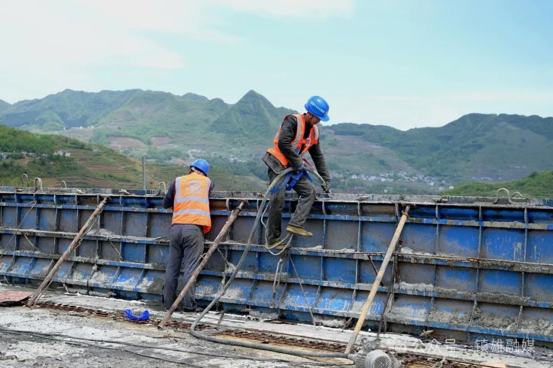 镇果公路全线恢复施工！7个月集中攻坚能否年底通车？  第2张