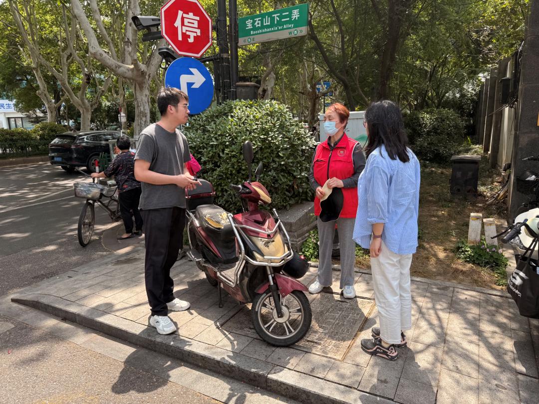 毛琳五一假期放弃陪娃出游毅然值班！他的选择你能理解吗？