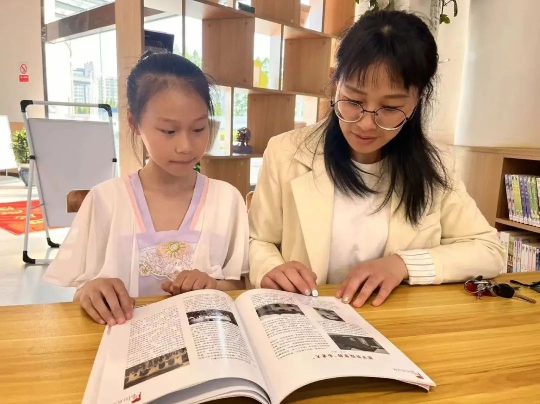 五一假期，有人出游有人读书！阜有诗书阅读空间有多惬意？  第6张