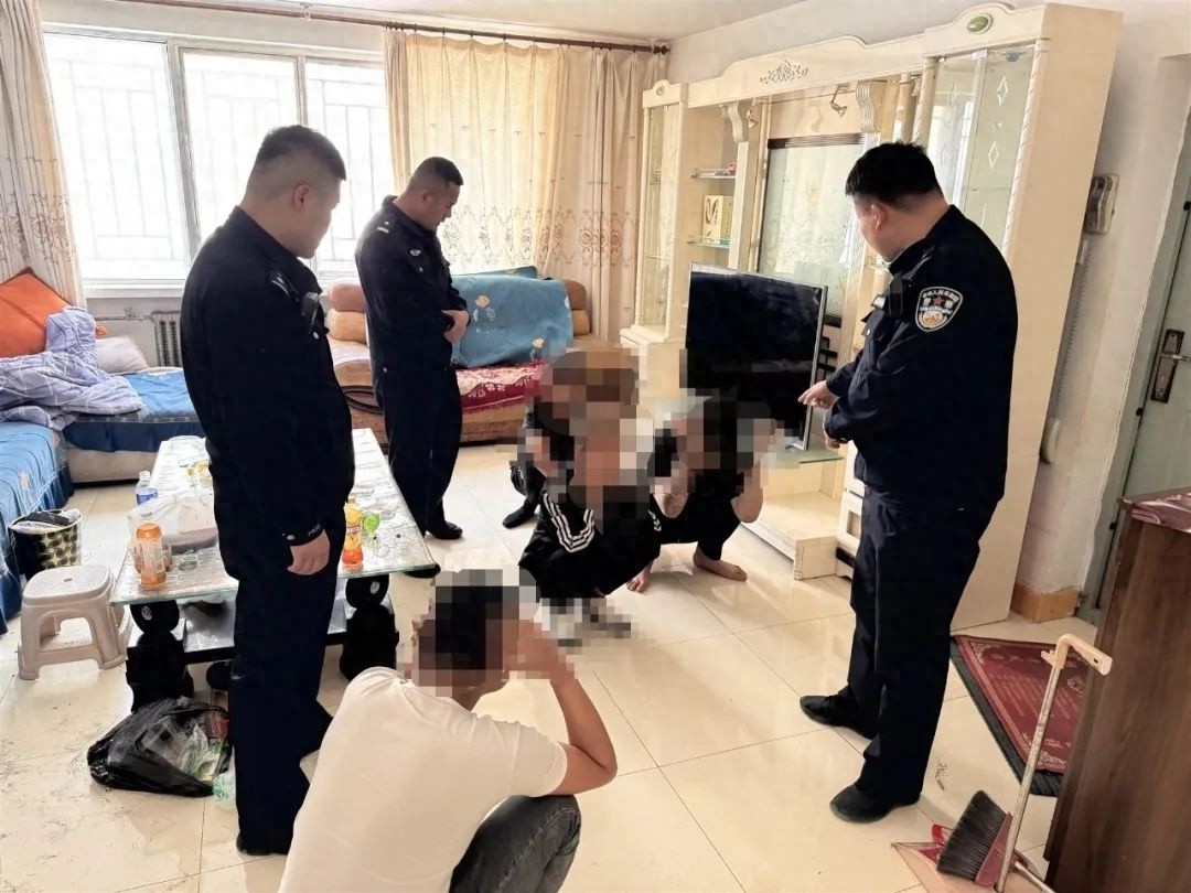 原州区公安分局南关派出所！24小时侦破7起拉车门盗窃案？