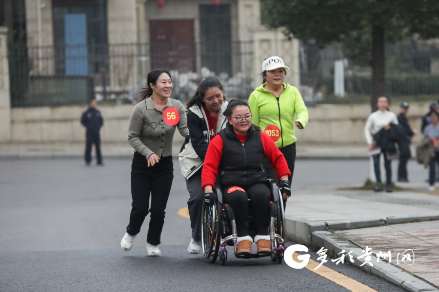 贵定县2025元旦健身跑：消防员何飞意外夺冠，你猜还有哪些惊喜？  第2张