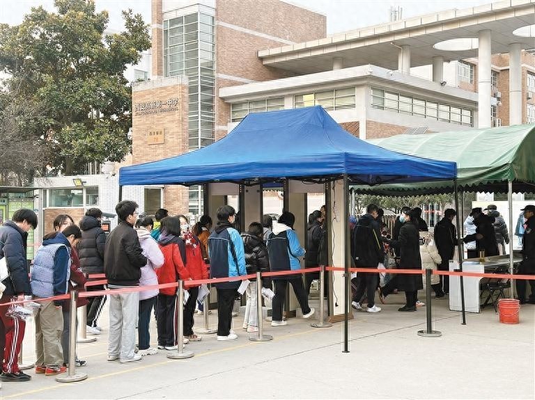 西安高考改革演练震撼开启！家长惊呼：这跟真正的高考有何不同？  第1张