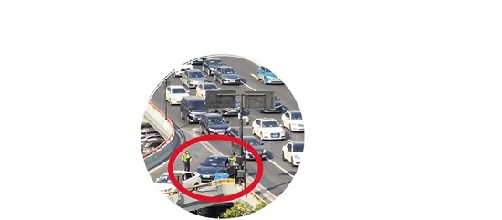 中河立交频现实线变道，杭州交警为何迟迟不解决？堵车又堵心，你的时间被谁偷走了？  第2张