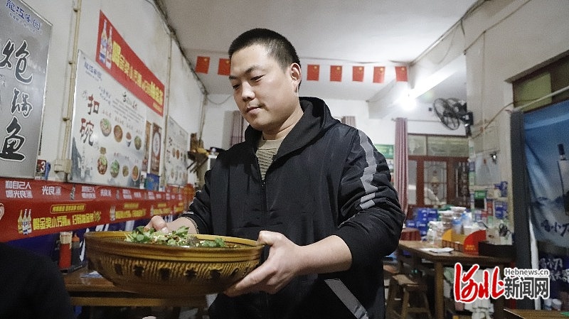 ‘涛的饭店’为何成为全国网友的心灵寄托？背后故事令人动容  第2张