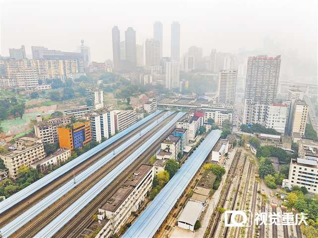 菜园坝火车站改造启动，建兴坡居民微信群炸锅！20年变迁将迎来怎样的新面貌？  第2张