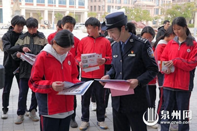 全民反恐，共创平安！惠安县这场活动如何让群众轻松掌握反恐知识？  第1张