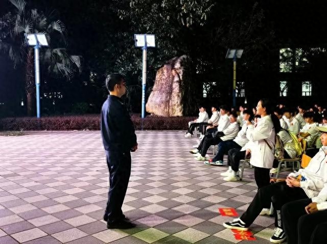 高校反诈大行动！桂林雁山警方如何用大喇叭守护11万师生的钱袋子？  第1张