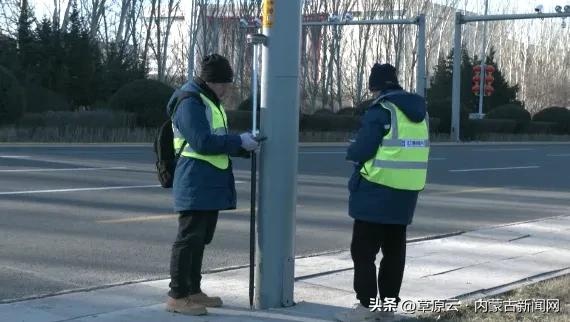 呼和浩特4.8万基路灯将迎来大升级！扫码就能知道高度、功率，管理效率提升多少？  第2张