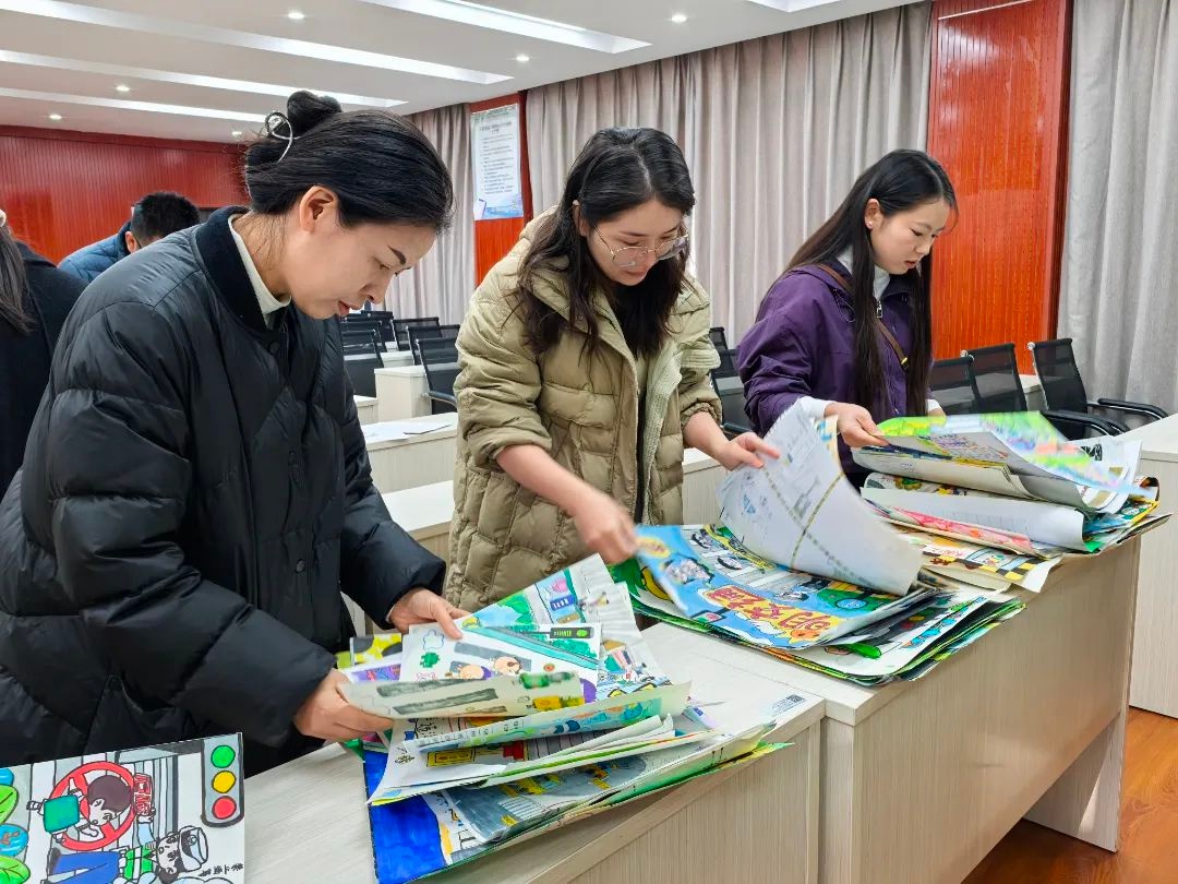 600份作品角逐，196名青少年脱颖而出！南明区交通安全创意大赛有何惊人亮点？  第3张
