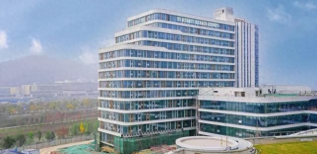 2025年长沙将迎来医疗新地标！梅溪湖国际新城两家新医院即将开放，你准备好了吗？
