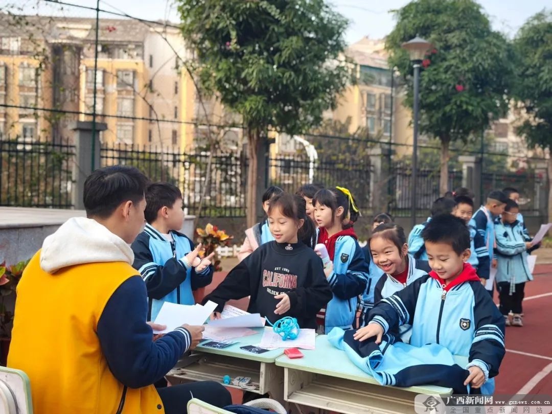 南宁凤翔路小学期末测评大揭秘：无纸化测评如何让孩子乐在其中？  第2张