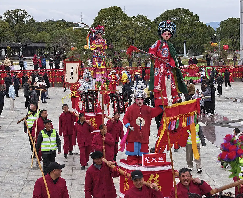 2025年各地庙会超精彩!传统与现代融合，你期待吗?  第12张