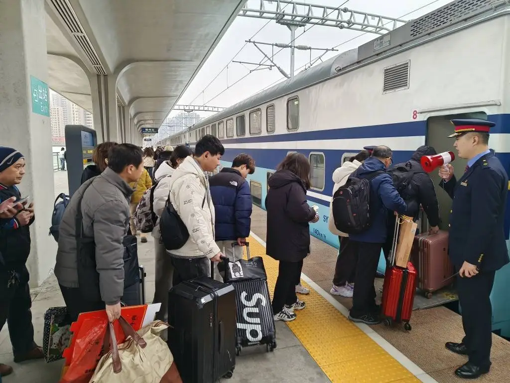 长三角铁路返程客流高位运行！288万人次如何应对？  第3张