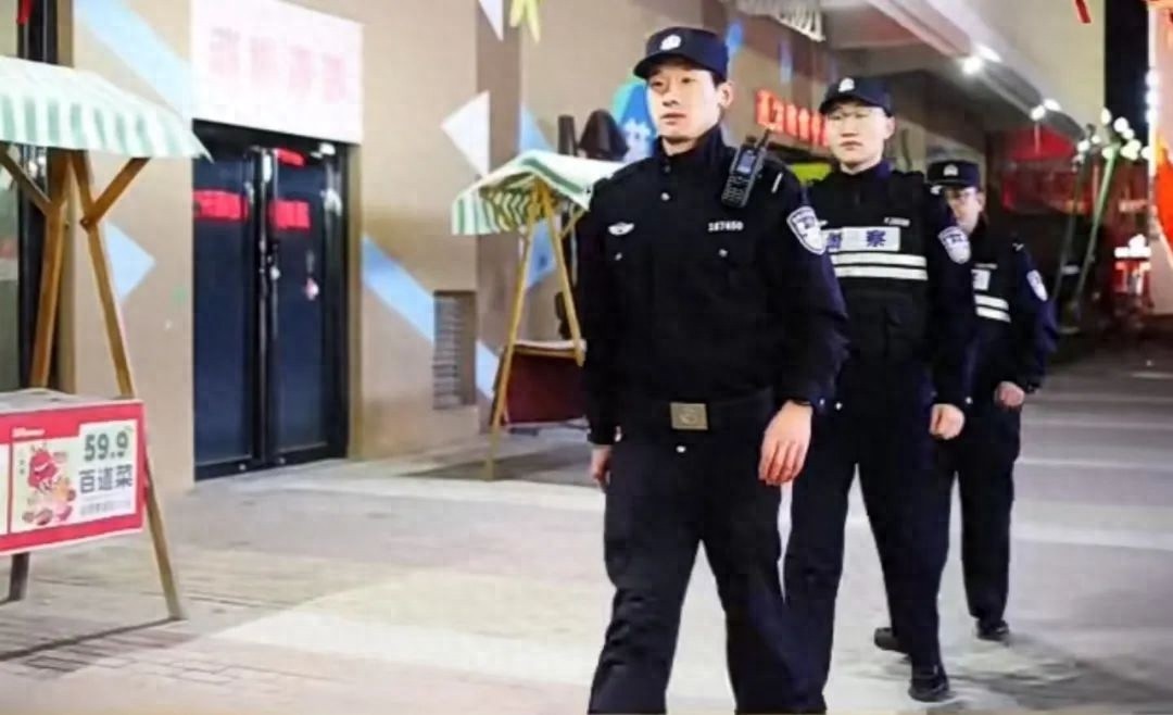 民警春节坚守岗位保平安！你知道背后的故事吗?  第1张