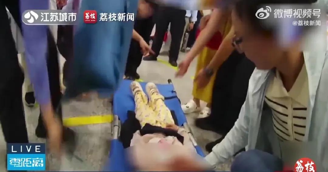 大年初七返程路上，坐行李箱遛娃?小心坑娃!  第3张