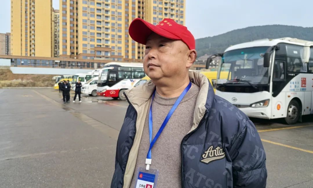春节刚过行囊满满踏上征程，你的行囊里有啥？  第4张