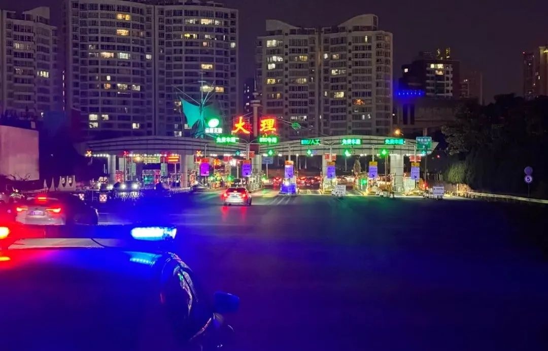 警车自述：滇西大动脉高速春节间有啥故事?  第7张
