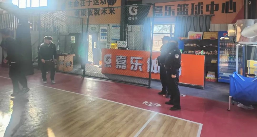 春节阖家团圆时共和县警坚守岗位!有何不同凡响之处?  第3张