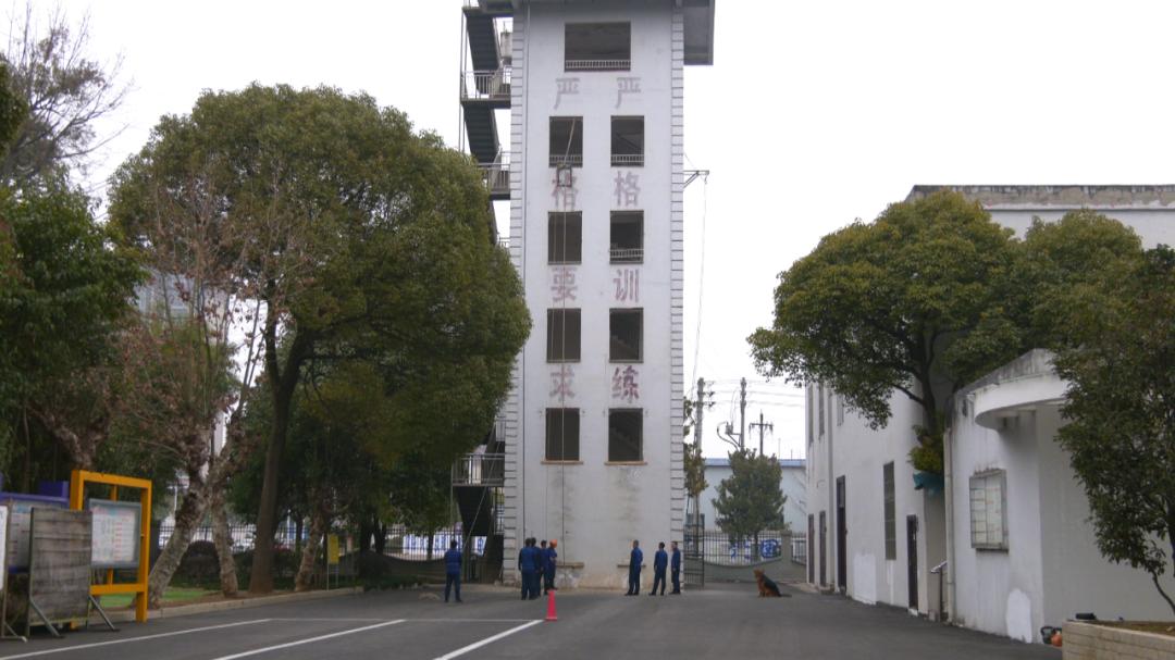 春节万家团圆时，消防员坚守岗位！你知道背后的意义吗?  第3张