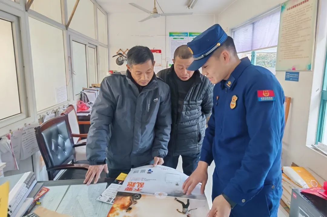 春节阖家团圆时，金山消防做了啥暖心举动?!  第7张