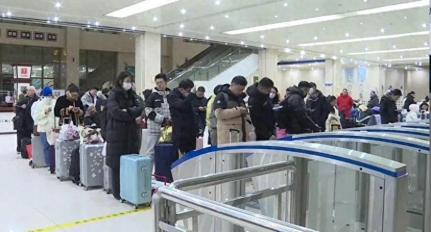 大年初七返程高峰！敦煌交通部门如何为旅客保驾护航?