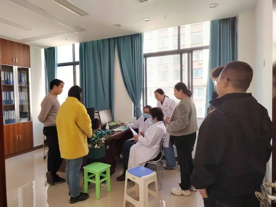 30年深耕儿童保健，她为何放弃安逸生活，选择怒江？  第4张