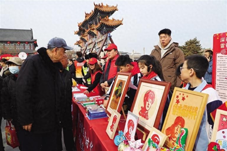雷锋精神如何在玉泉区大召广场绽放？非遗与公益的完美结合震撼人心  第1张