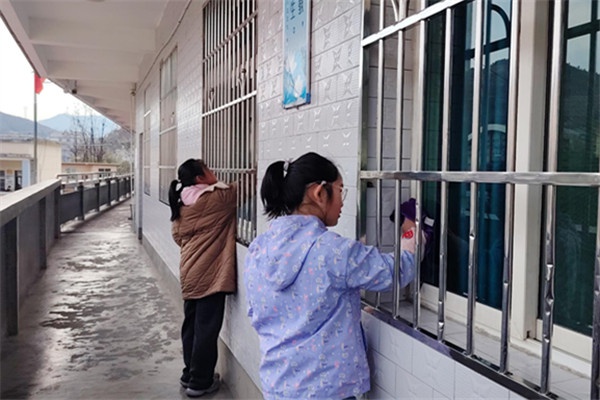 雷锋精神如何在校园里生根发芽？2025年学雷锋志愿服务月活动启动  第2张