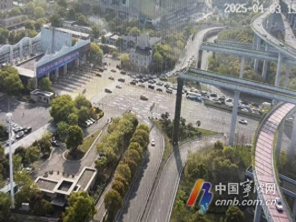 宁波高速大堵车！出城高峰何时才能结束？