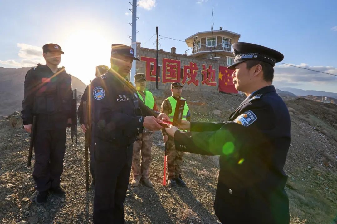 近一年多8次喷发！冰岛火山再喷发，在冰中国公民如何防范？中使馆提醒  第3张