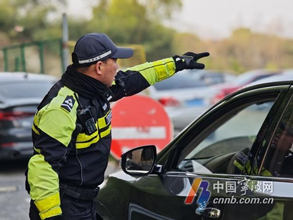 清明节上午7点东线墓区人流量大，下午会好转吗?  第3张