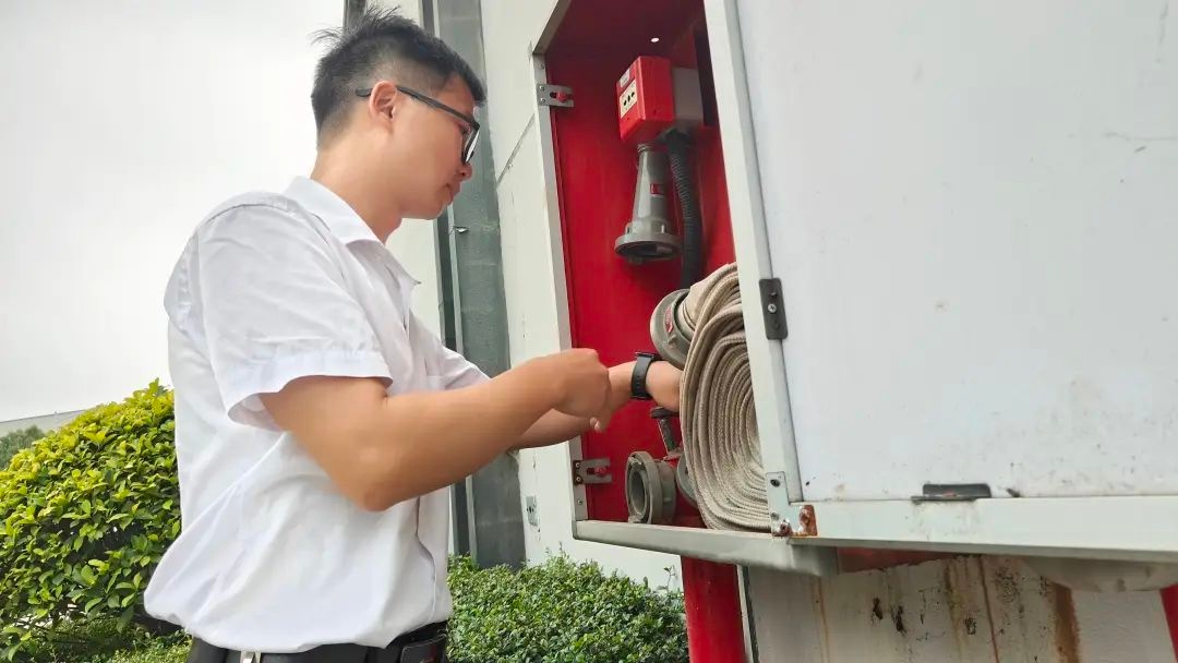 十年光阴书写匠人传奇！张智军如何从行业小白变身福建省金牌工匠？  第3张