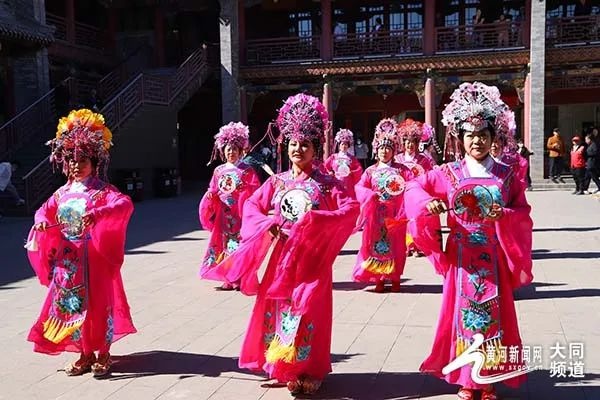 五一假期大同古城嗨翻！精彩文艺演出，你去过了吗？  第7张