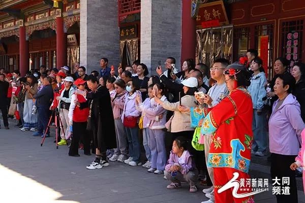 五一假期大同古城嗨翻！精彩文艺演出，你去过了吗？  第8张