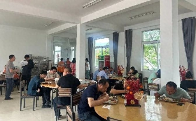 五一黄山宏村食堂开放！10元五菜一汤破解就餐难？单日竟接待近300人次