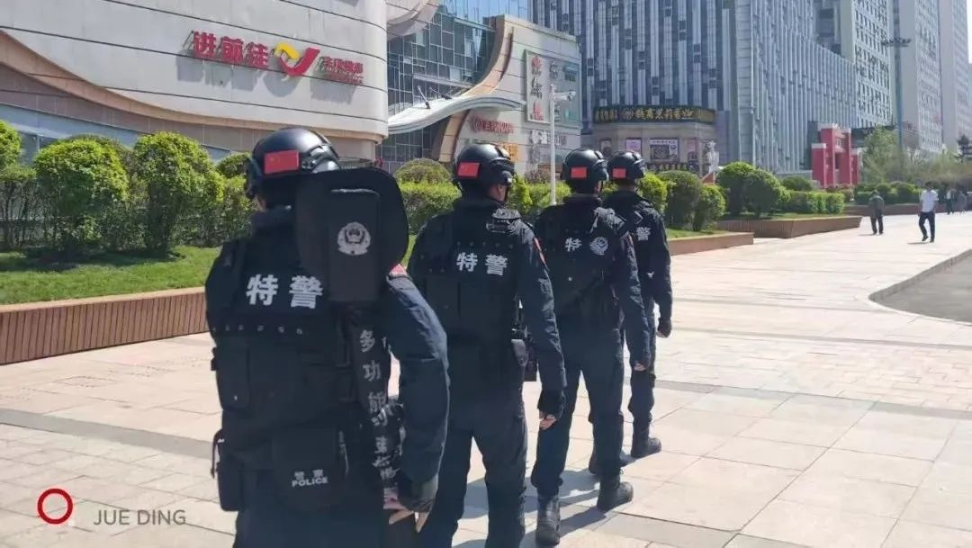 五一期间特警武装巡逻超帅！这安全感是你想要的吗？  第5张