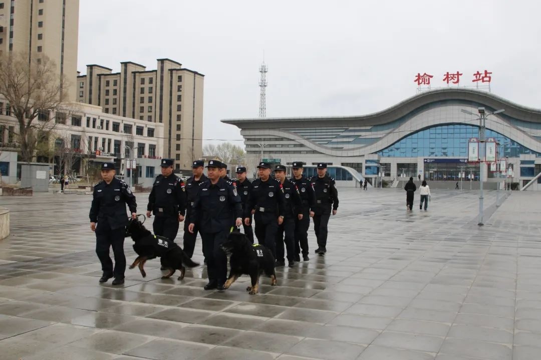 长春公安坚守劳动节！平安背后是使命担当？藏蓝身影诠释不凡  第13张