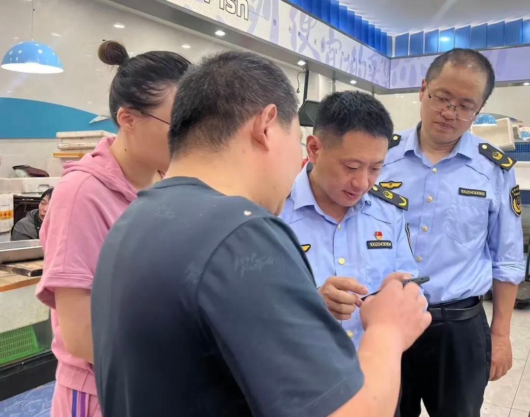五一假期别人在悠闲，无锡市场监管人却在坚守？守护安全超拼  第7张