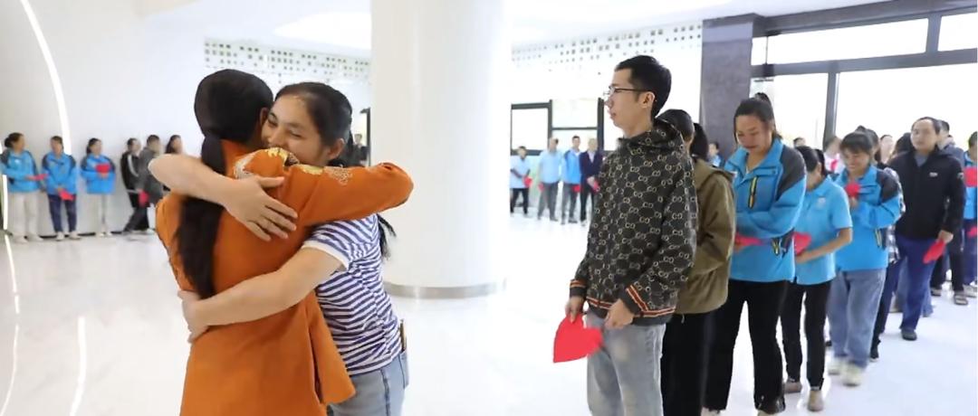 从打工妹到女膜王！李洪梅的传奇人生，你敢相信吗？  第8张