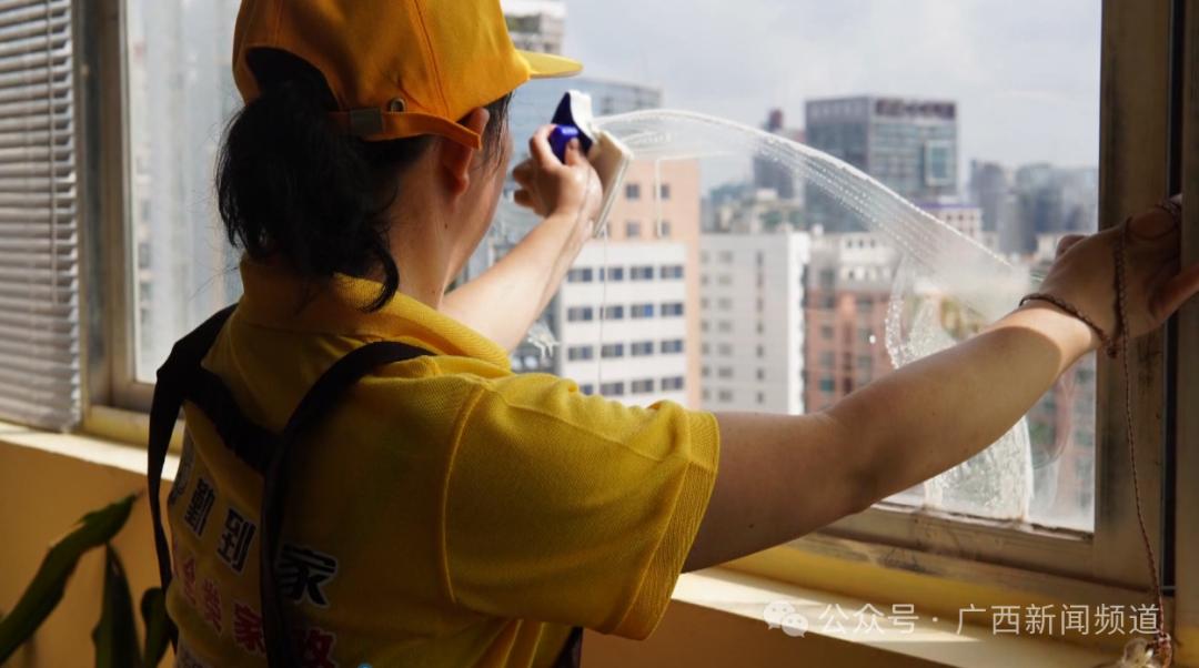 春节前家政服务订单暴涨20%！你家的保洁阿姨预约上了吗？  第4张