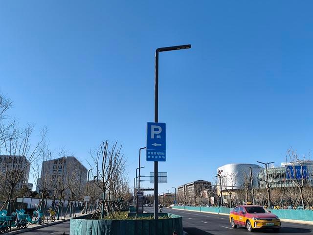 东夏园地铁站新停车场启用，162个车位等你来停！步行3分钟直达万象汇，出行更便捷  第2张