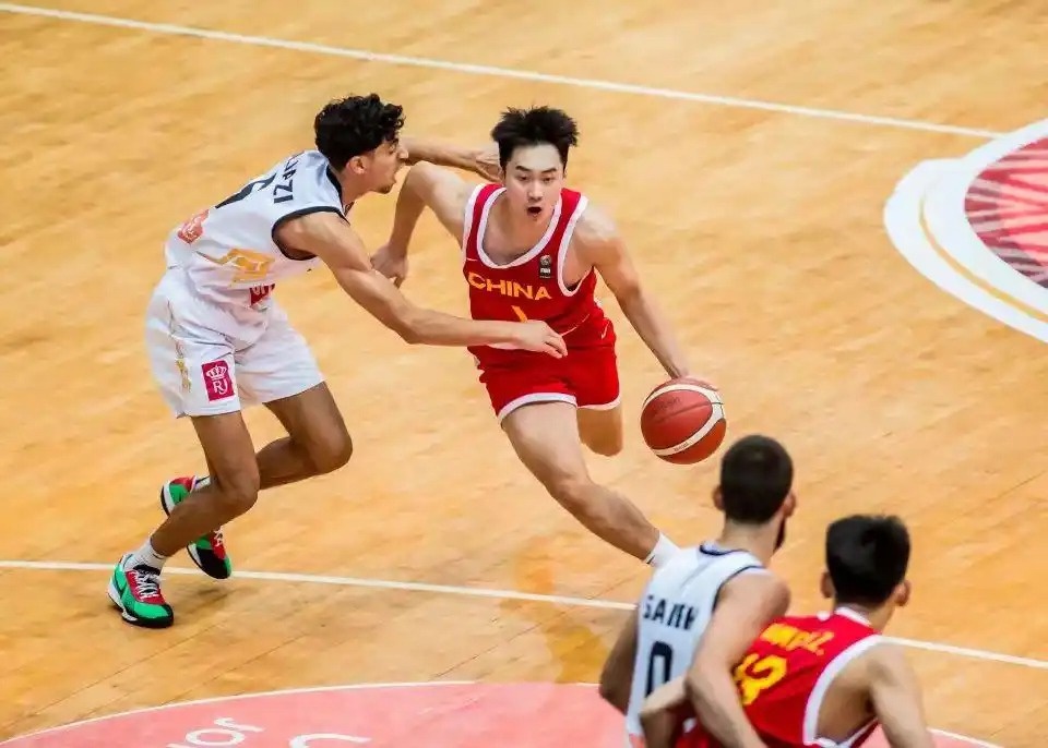 中超俱乐部为何纷纷选择异地迁移？背后隐藏的生存危机令人  第2张